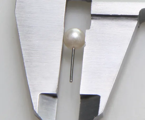 Lady Beautiful Design Ear Stud 